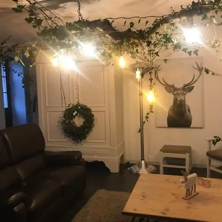 Dans Maison De Charme. Appartamento Anthisnes