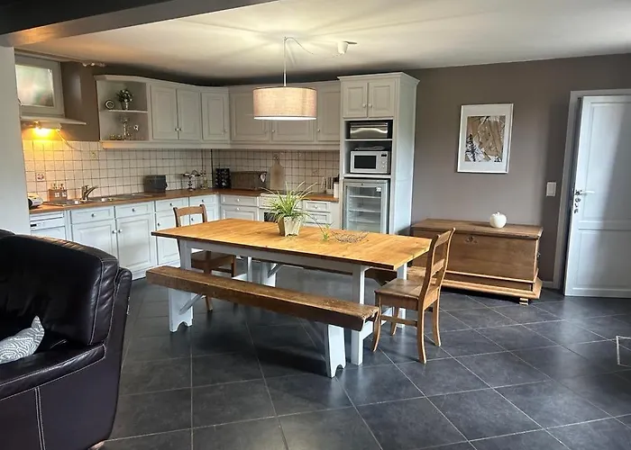 Dans Maison De Charme. * Anthisnes